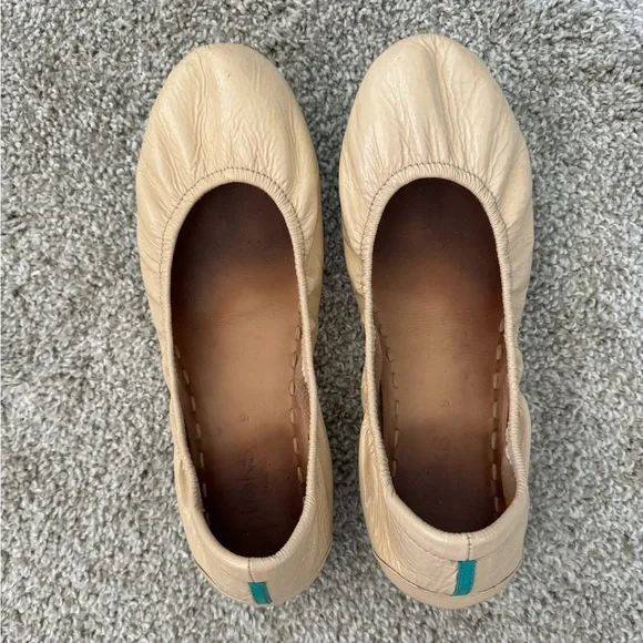 Tieks Shoes Size 9 Used Tieks Biscotti Patent Poshmark